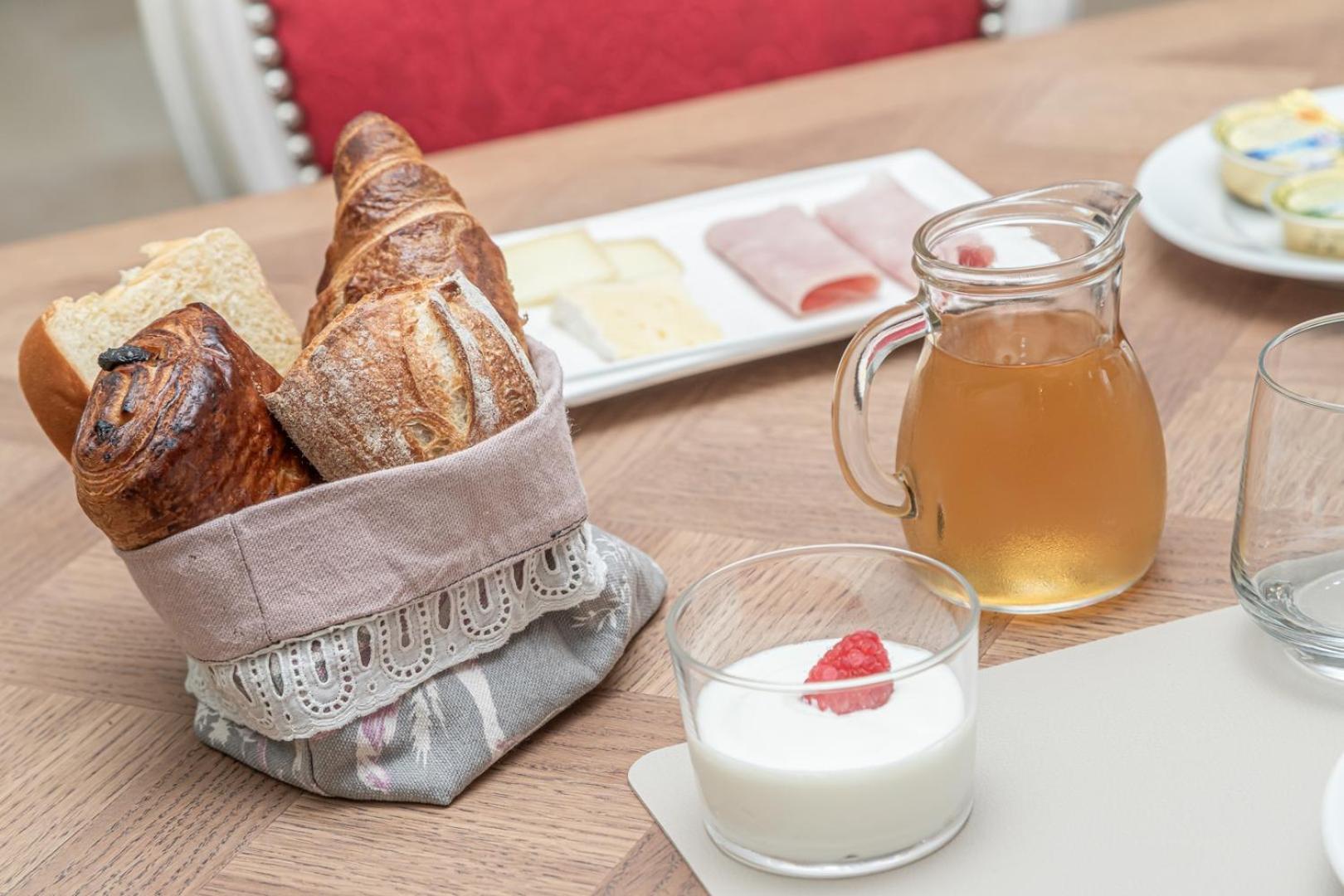 Chambre D'Hotes Le Domaine De La Vallee Saint-Martin-de-Varreville Εξωτερικό φωτογραφία